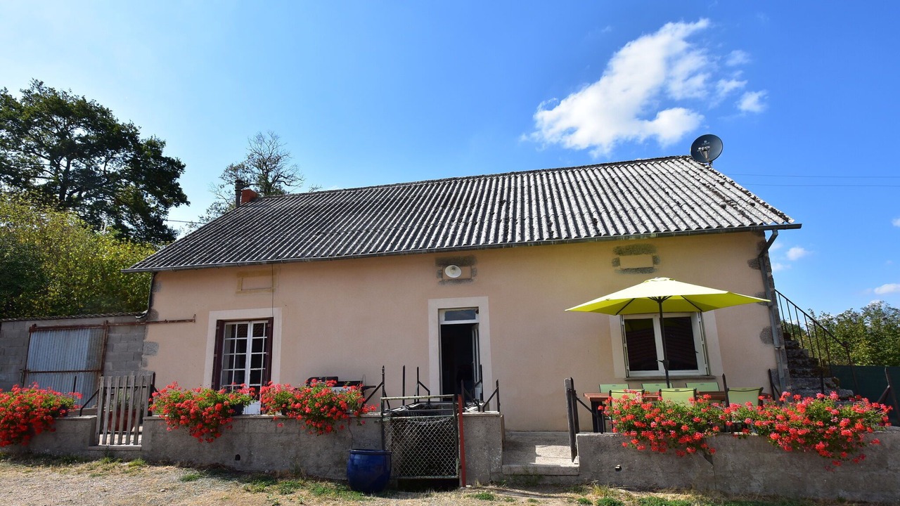 Photo of Outdoor in Grury