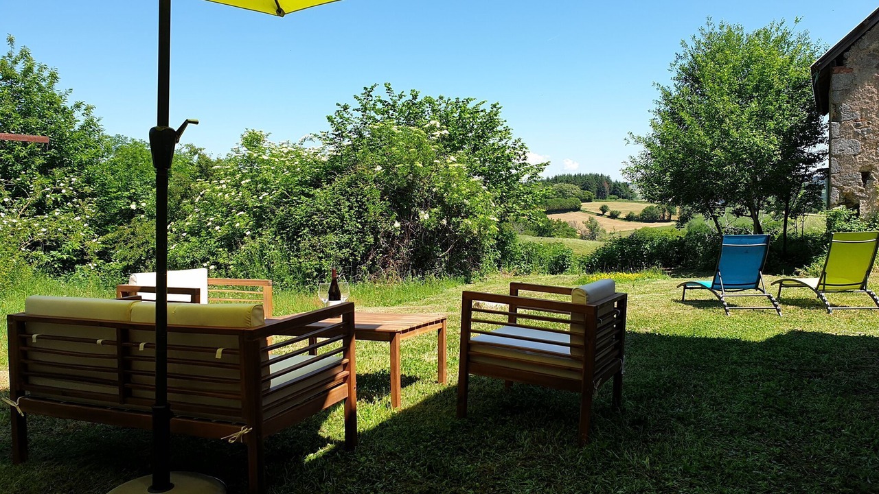 Photo of Outdoor in Grury