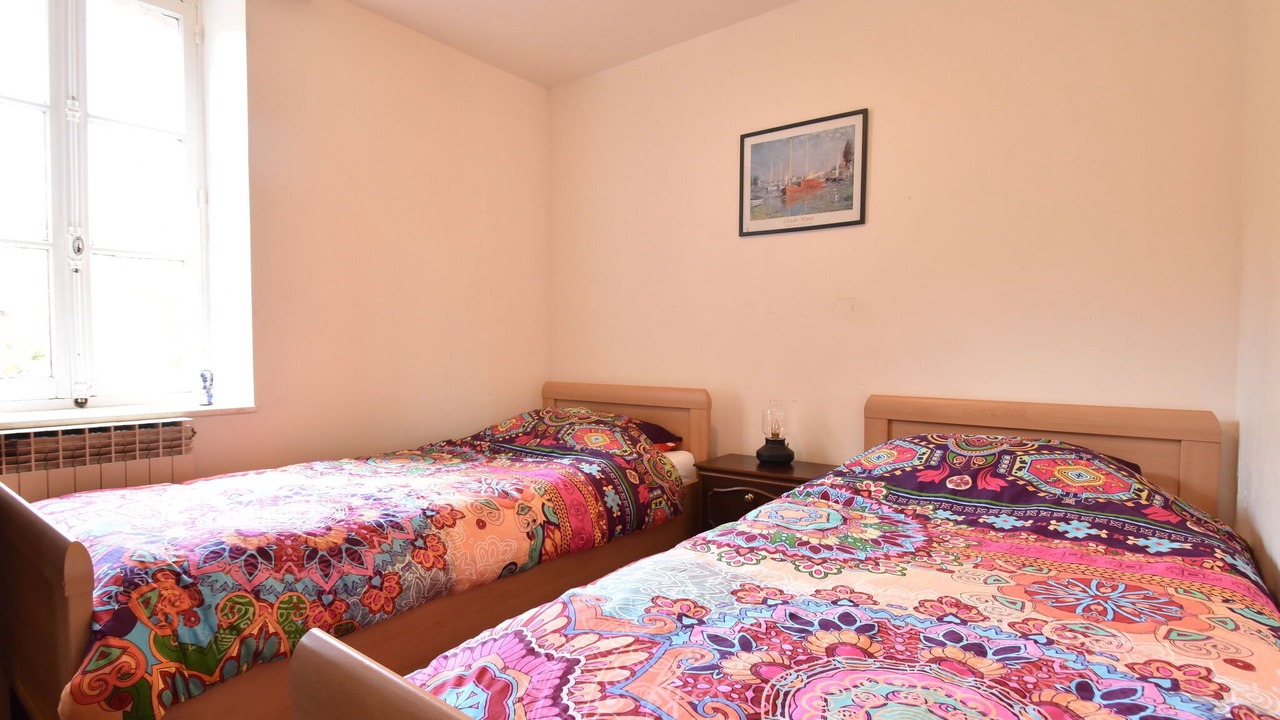 Photo of Others in Grury