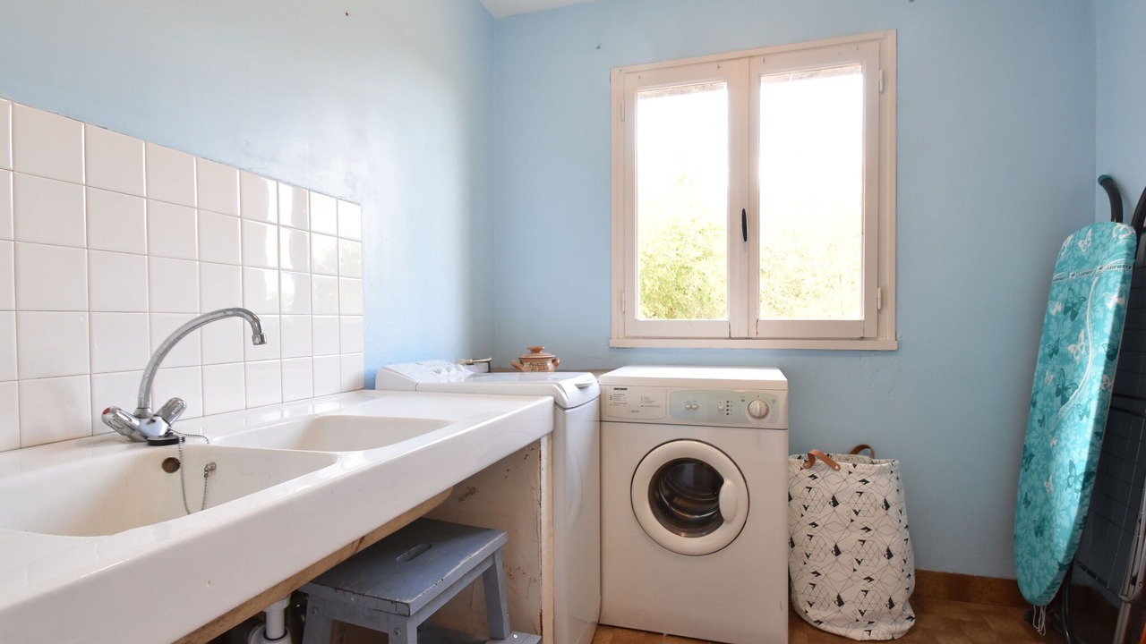 Photo of Others in Grury