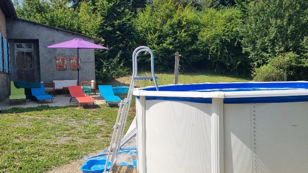 Photo of Outdoor in Grury