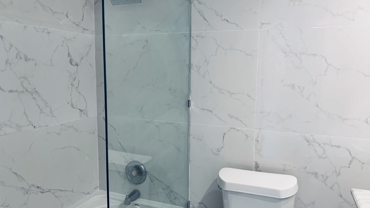 Photo of Bathroom in Flamingo/Lummus