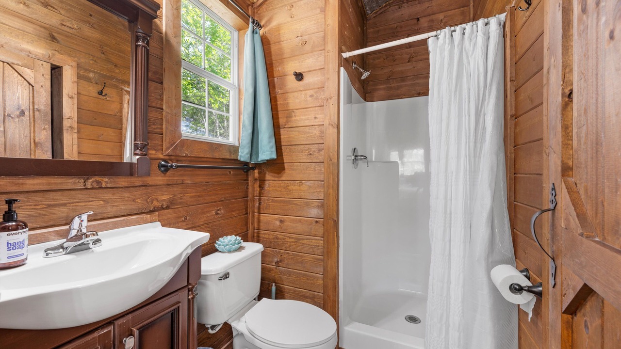 Photo of Bathroom in Crawford