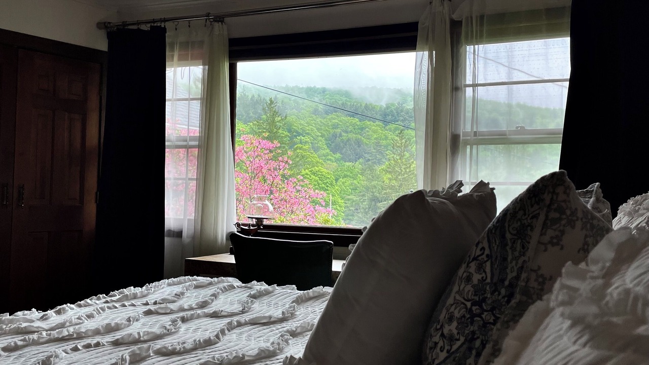 Photo of Bedroom in Town of Denning