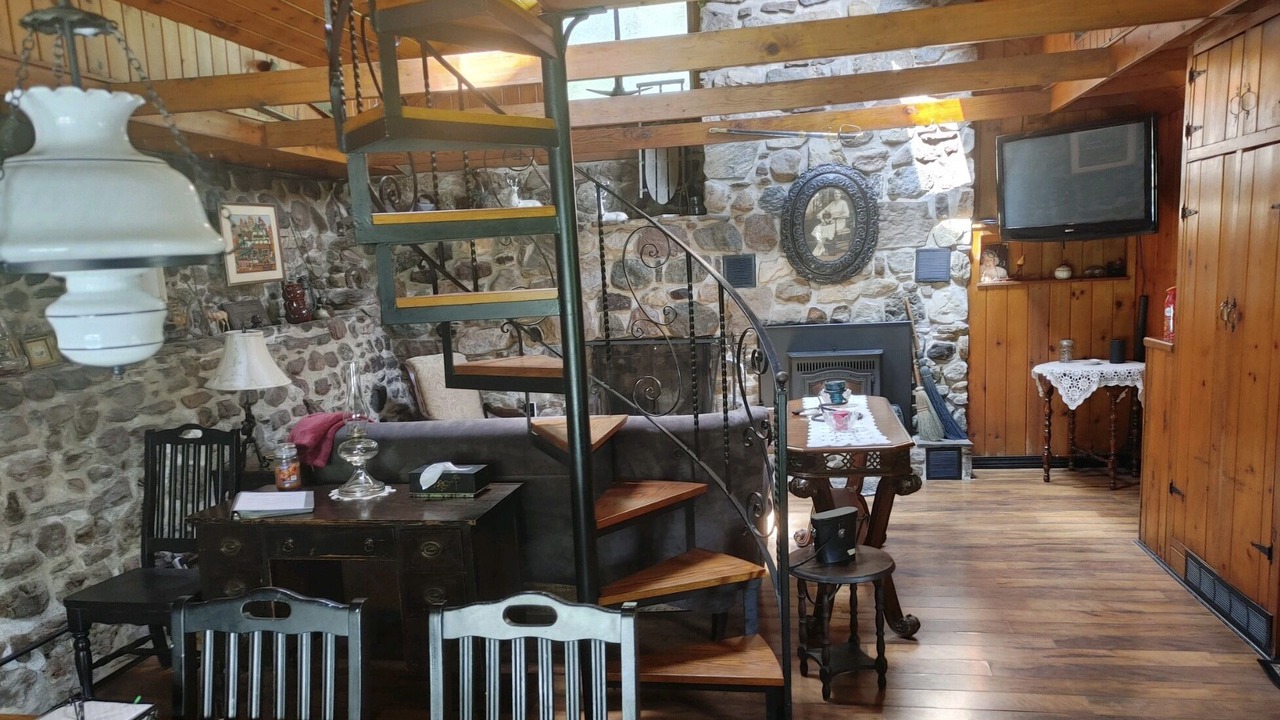 Photo of Livingroom in Webster Crossing