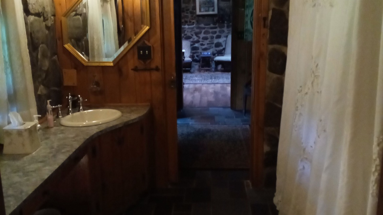 Photo of Bathroom in Webster Crossing