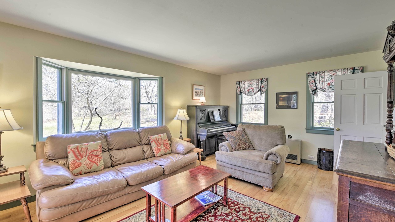 Photo of Bedroom in Menemsha