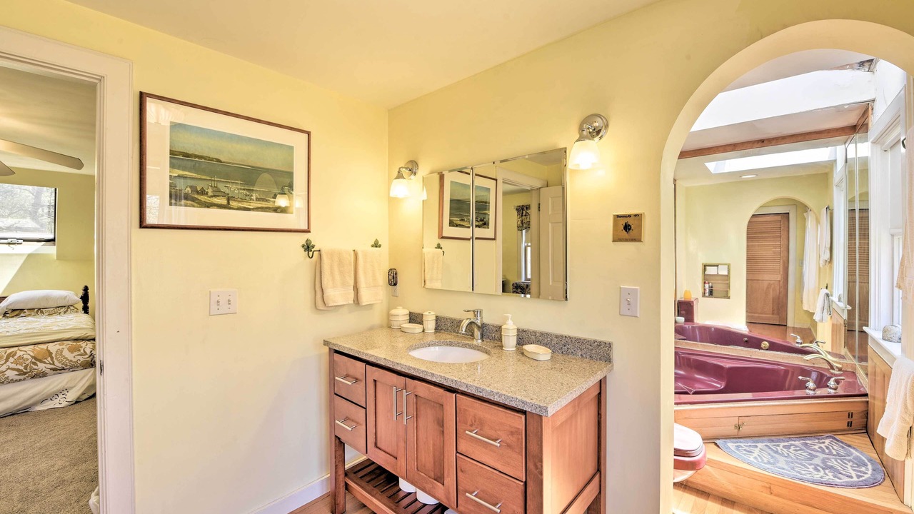 Photo of Bathroom in Menemsha