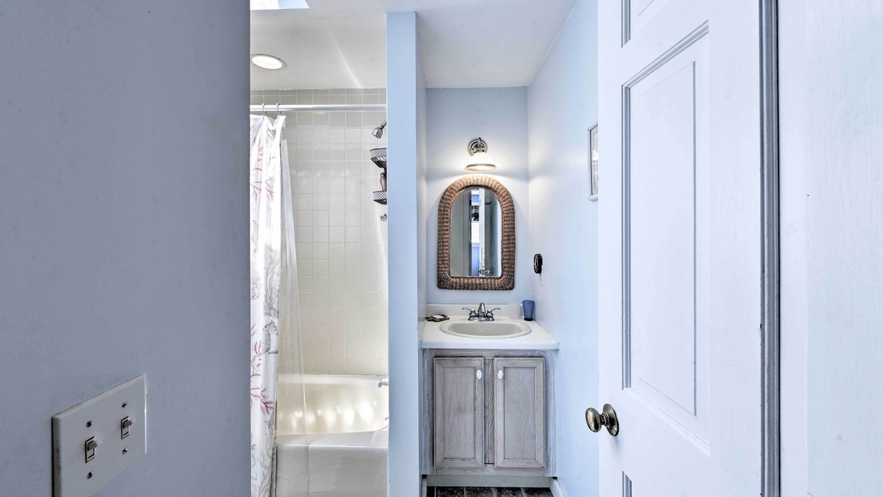 Photo of Bathroom in Menemsha