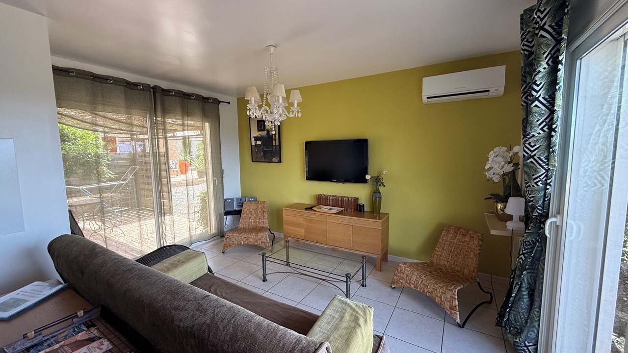 Photo of Livingroom in Montagnac