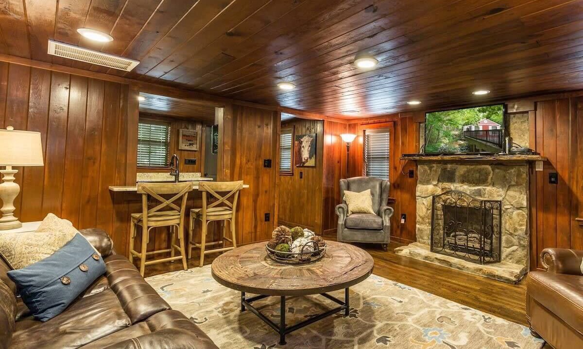 Photo of Bedroom in Gatlinburg