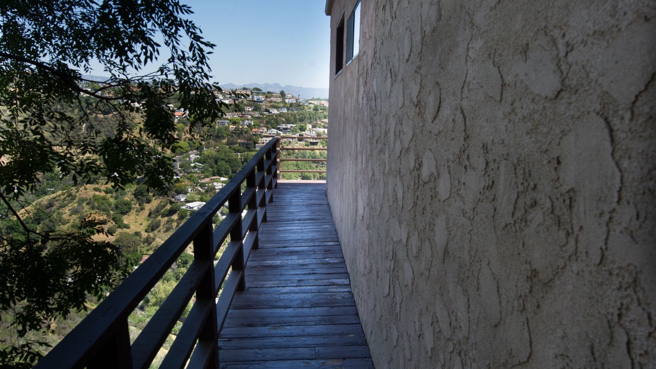 Photo of Others in Hollywood Hills West