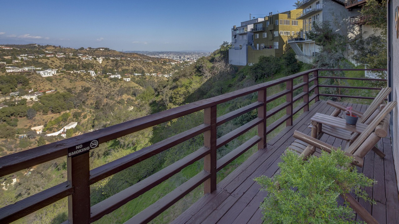 Photo of Others in Hollywood Hills West