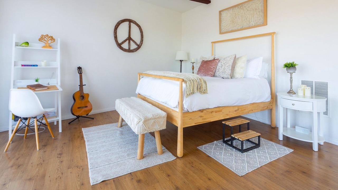 Photo of Bedroom in Hollywood Hills West