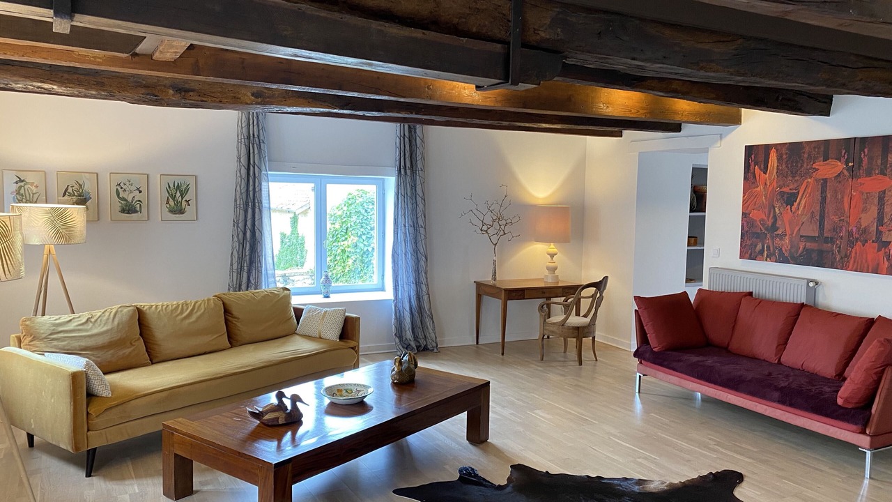 Photo of Livingroom in Cluny
