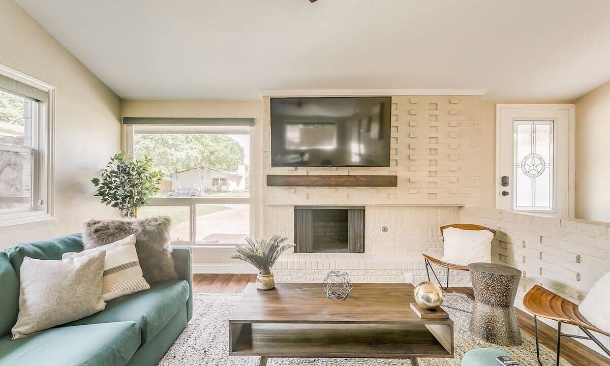 Photo of Livingroom in Northwest Dallas