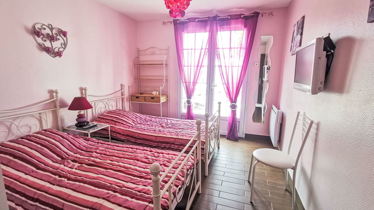 Photo of Others in Esperance-Cottages