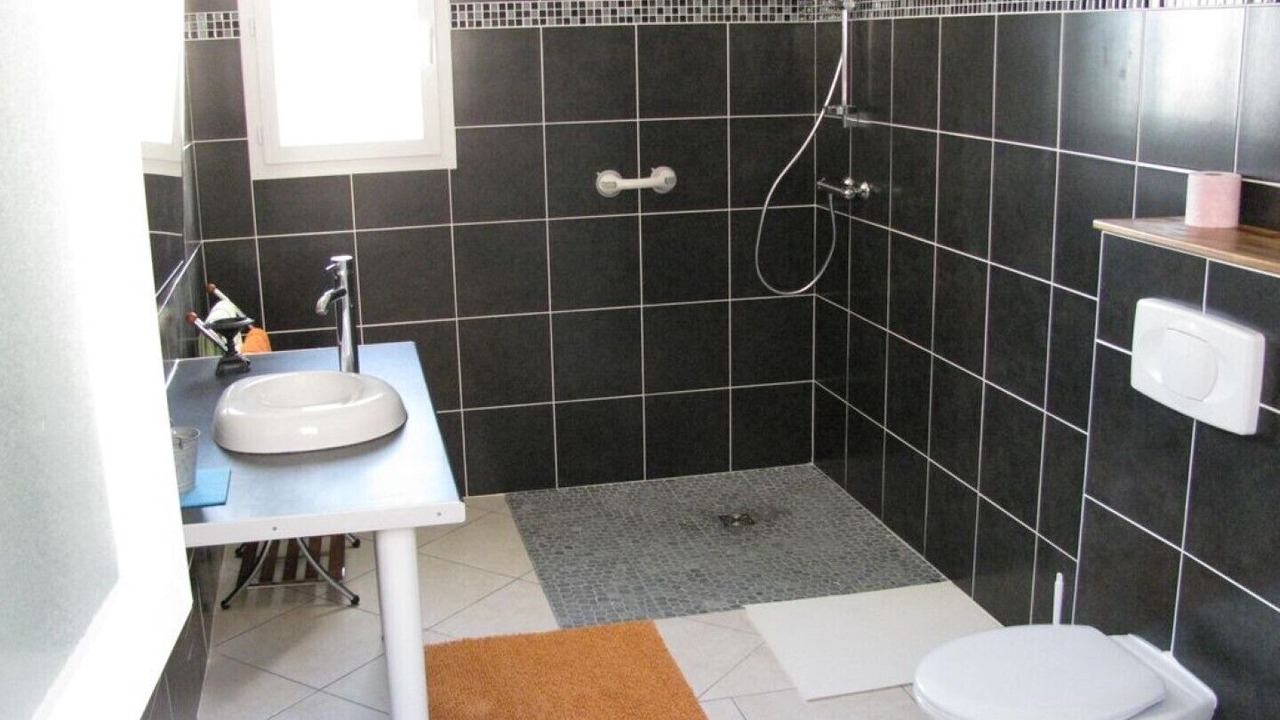 Photo of Bathroom in Montagnac