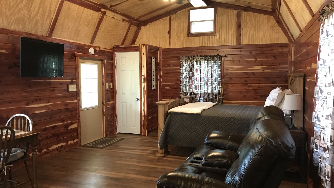 Photo of Bedroom in Hughes County