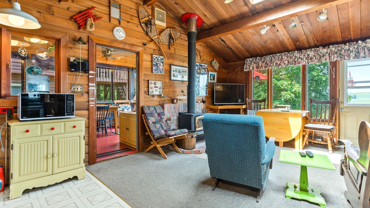 Photo of Livingroom in Minden Hills