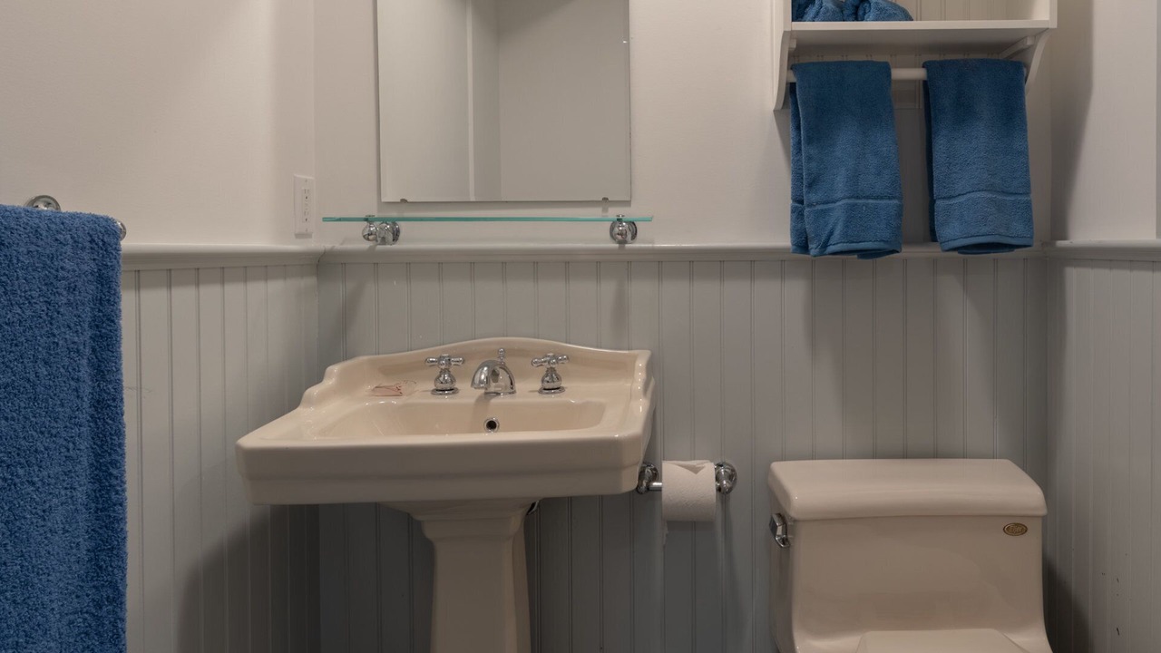 Photo of Bathroom in Sagaponack