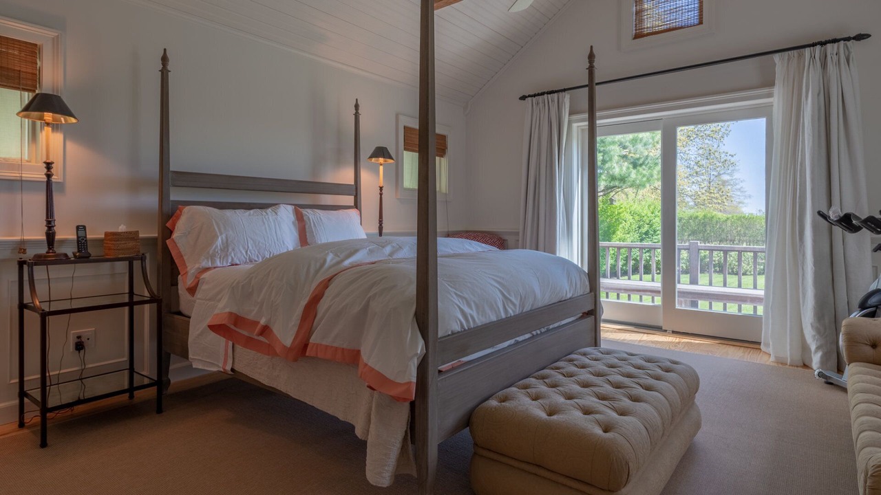 Photo of Bedroom in Sagaponack