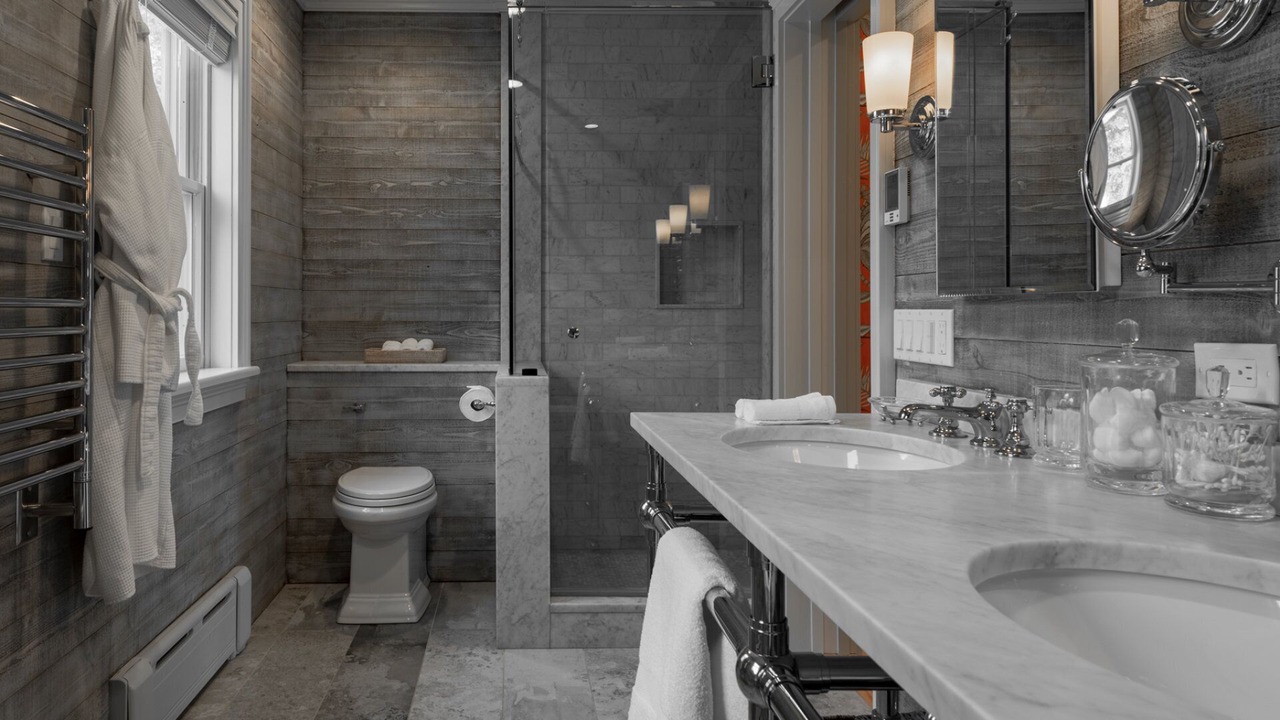 Photo of Bathroom in Sagaponack