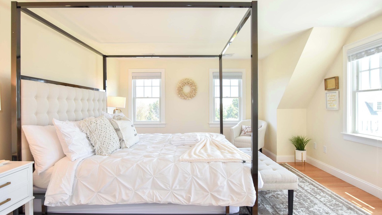 Photo of Bedroom in East Orleans