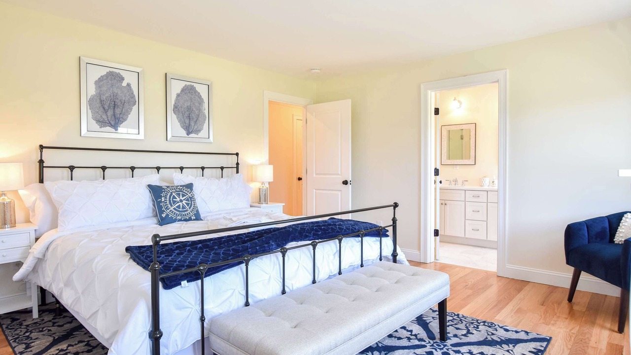 Photo of Bedroom in East Orleans