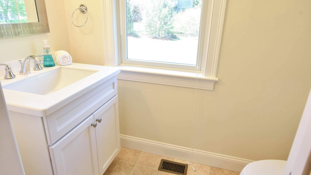 Photo of Bathroom in East Orleans