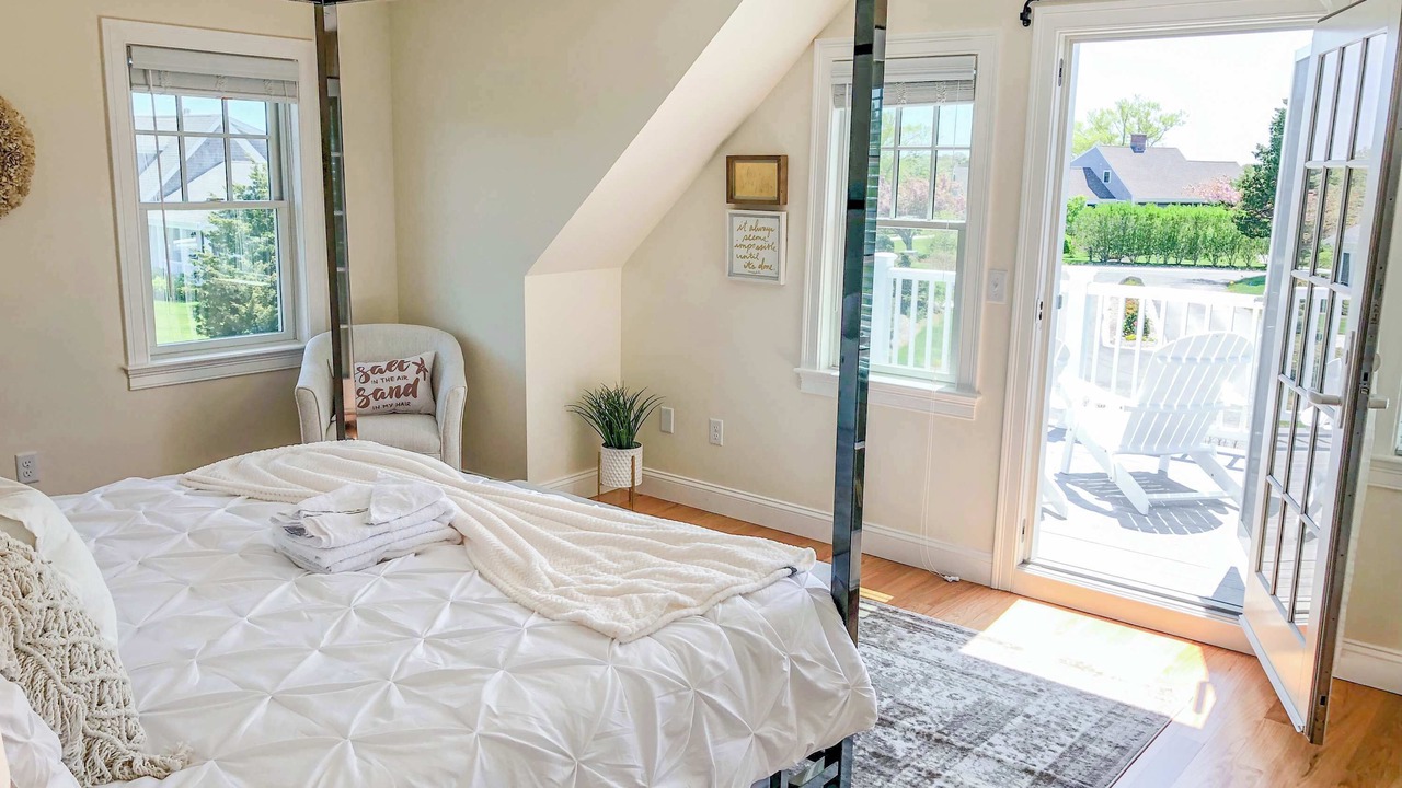 Photo of Bedroom in East Orleans