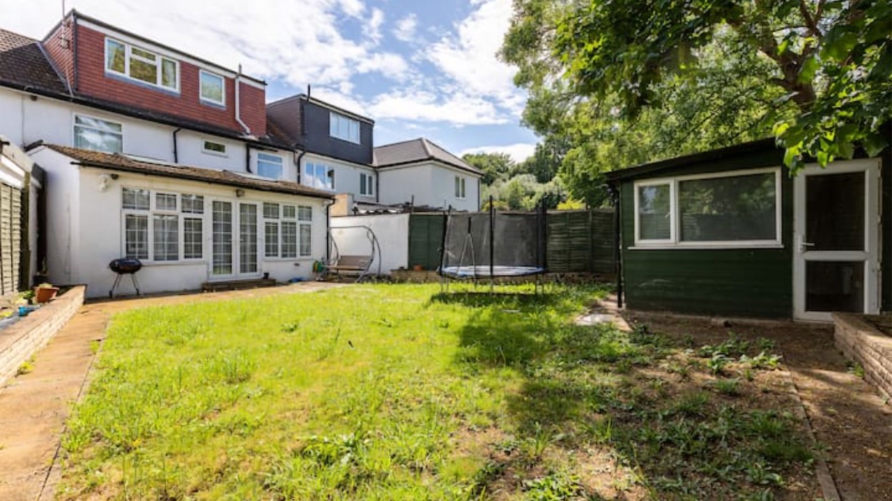 Photo of Outdoor in Coombe Hill