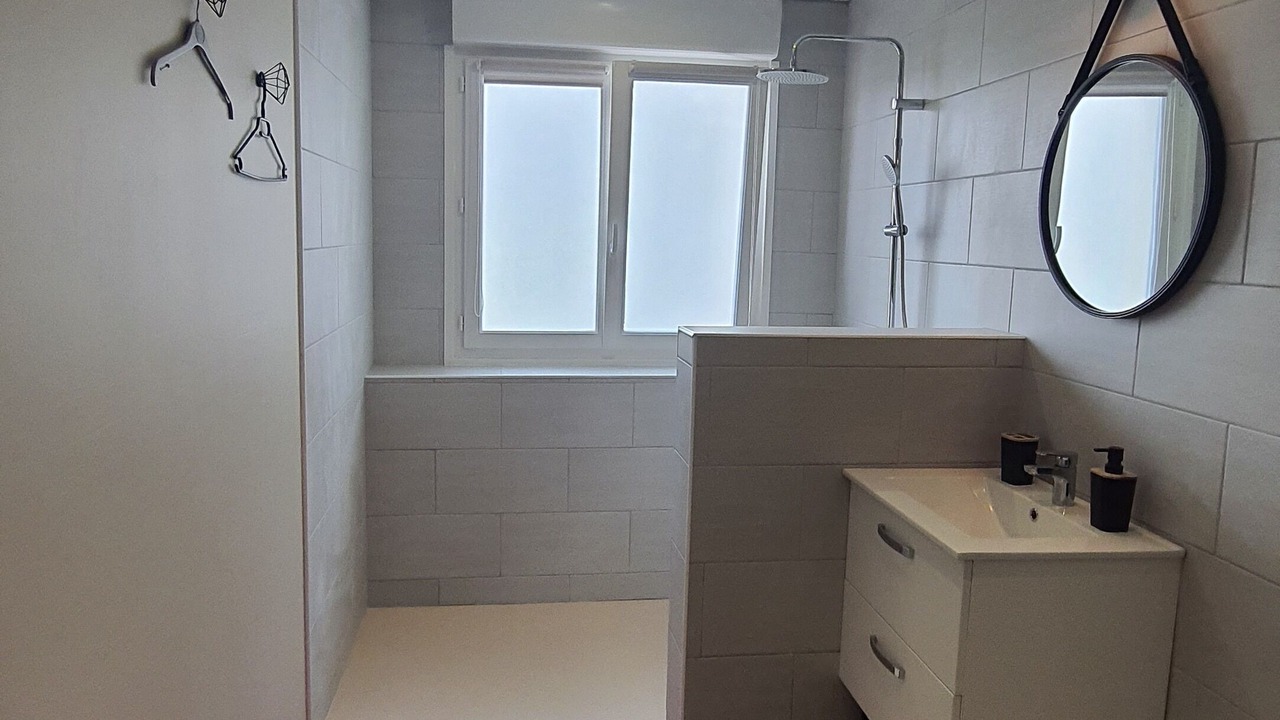 Photo of Bathroom in Wimille