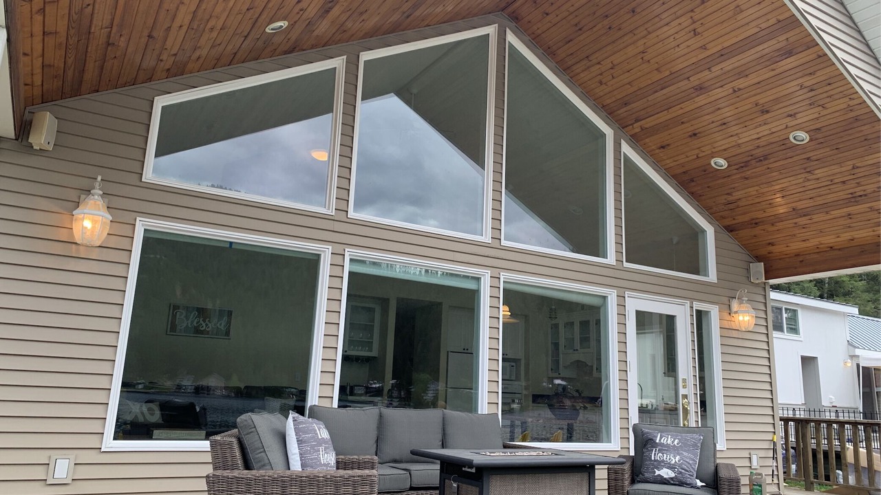 Photo of Patio Balcony in Loon Lake