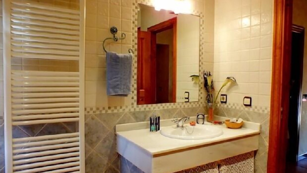 Photo of Bathroom in San Miguel de Bernuy