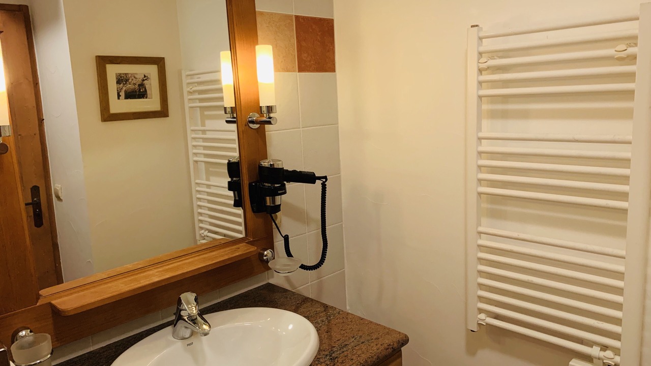 Photo of Bedroom in Arc-1950