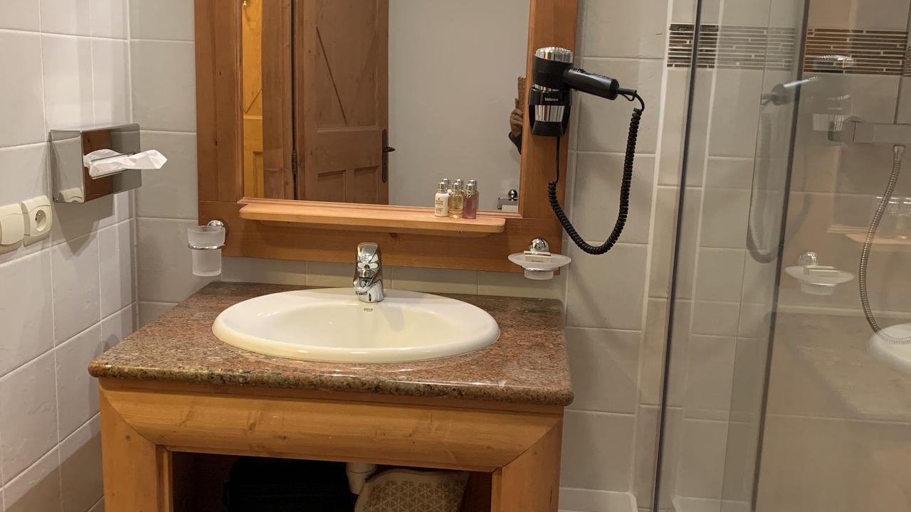 Photo of Bedroom in Arc-1950