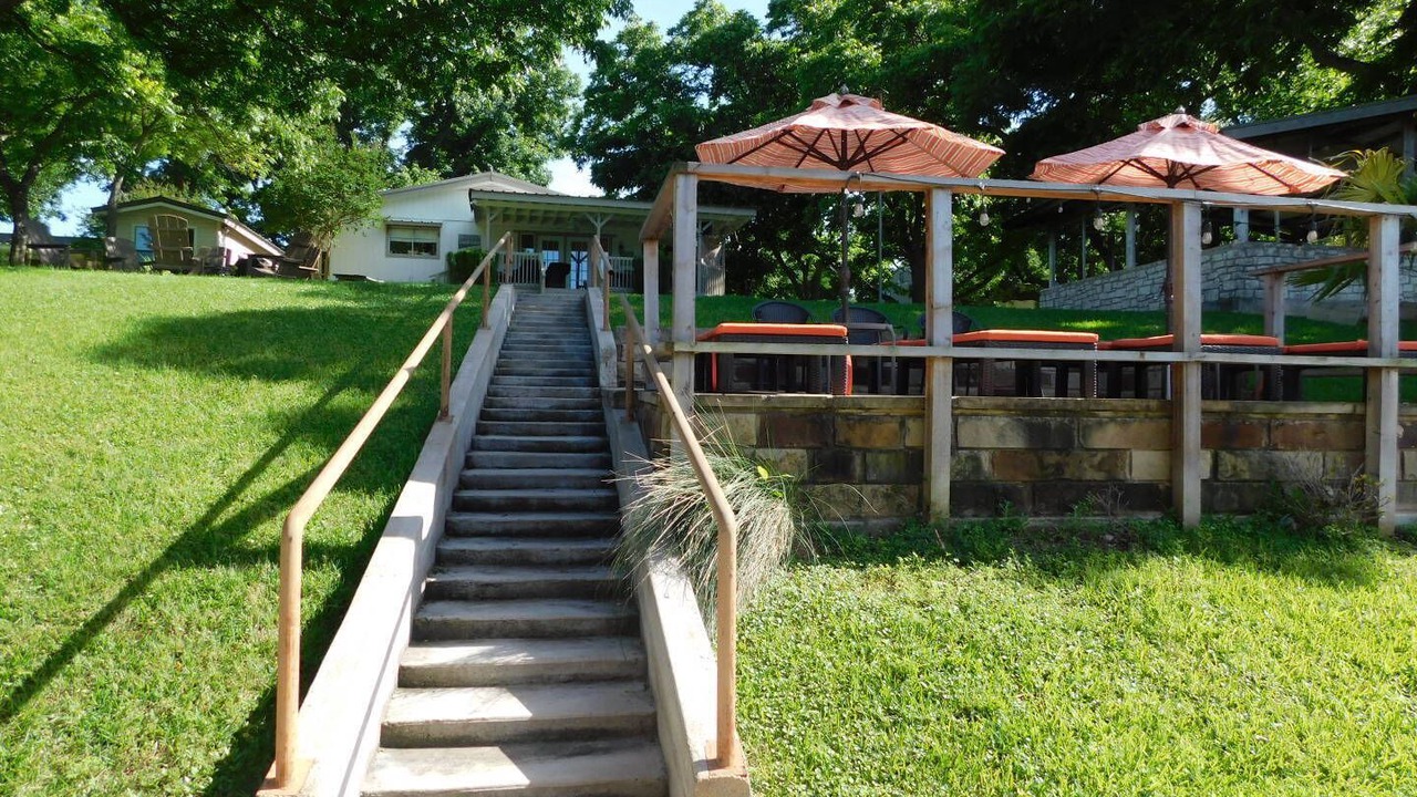 Photo of Outdoor in Burnet