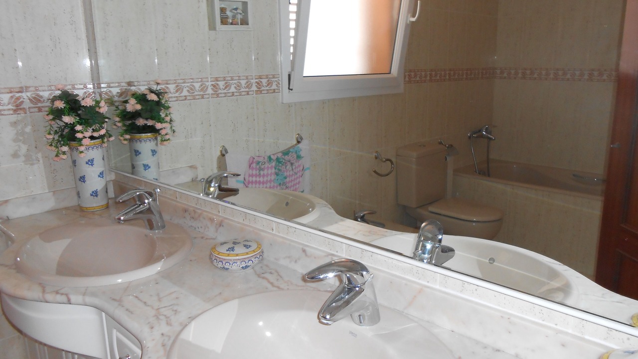 Photo of Bathroom in Miami Platja