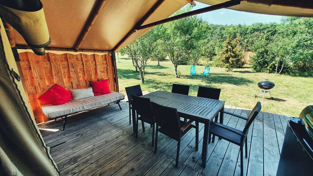 Photo of Bedroom in Engravies