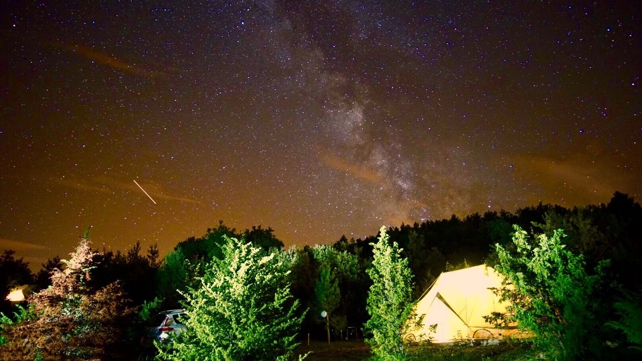 Photo of Outdoor in Engravies