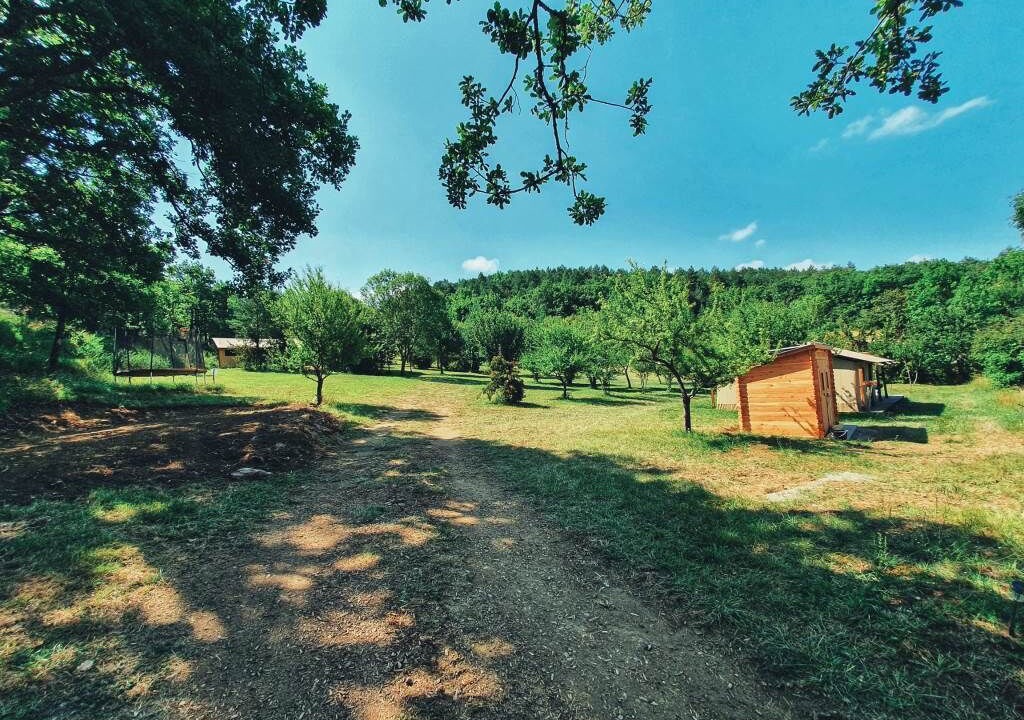 Photo of Outdoor in Engravies