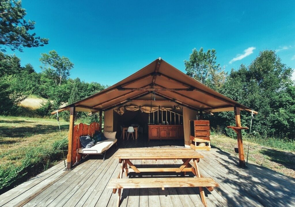 Photo of Bedroom in Engravies