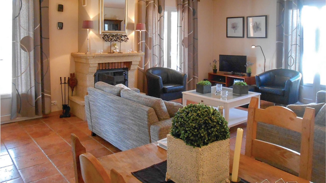 Photo of Bedroom in Prades-sur-Vernazobre