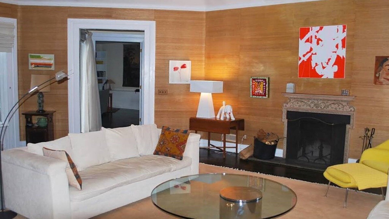 Photo of Livingroom in Bellport