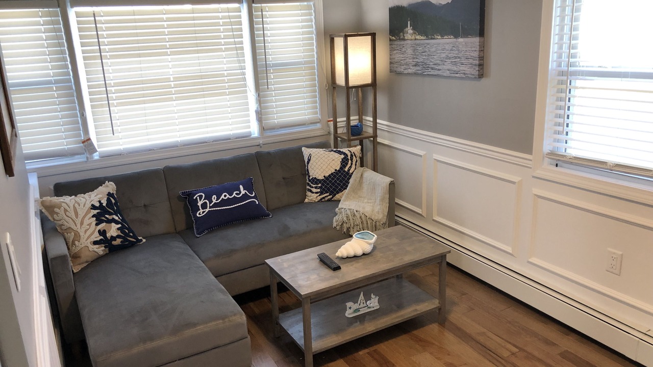 Photo of Livingroom in Ocean Bluff-Brant Rock