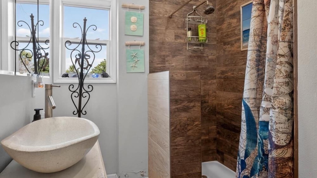Photo of Bathroom in Galveston