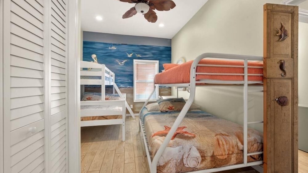 Photo of Bedroom in Galveston