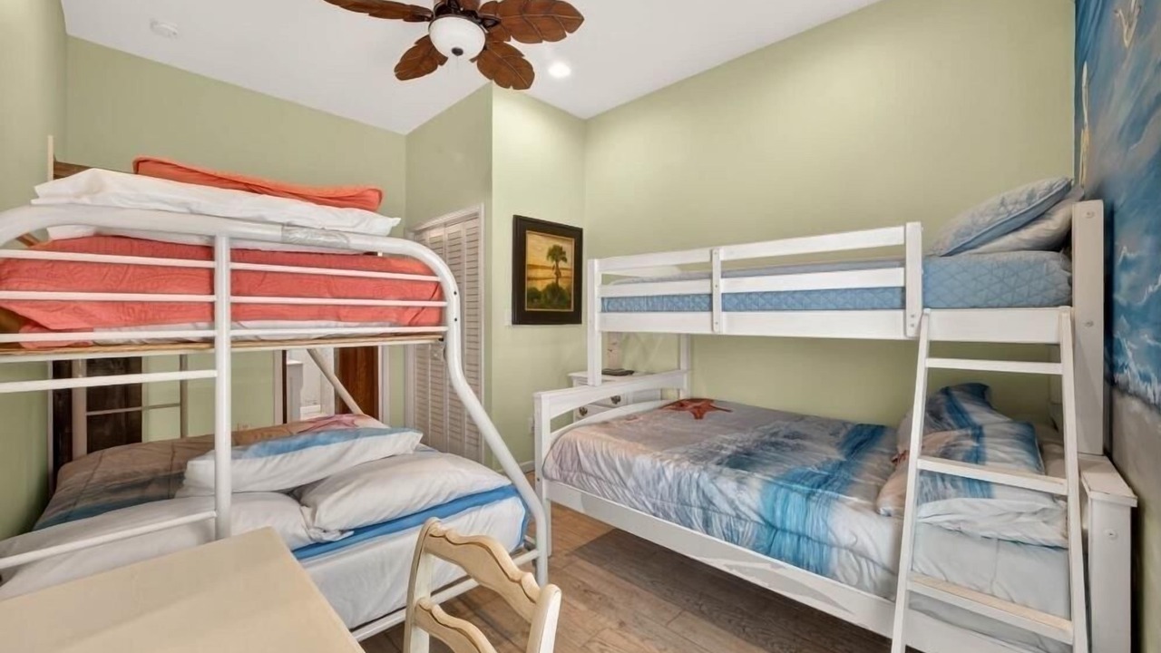 Photo of Bedroom in Galveston