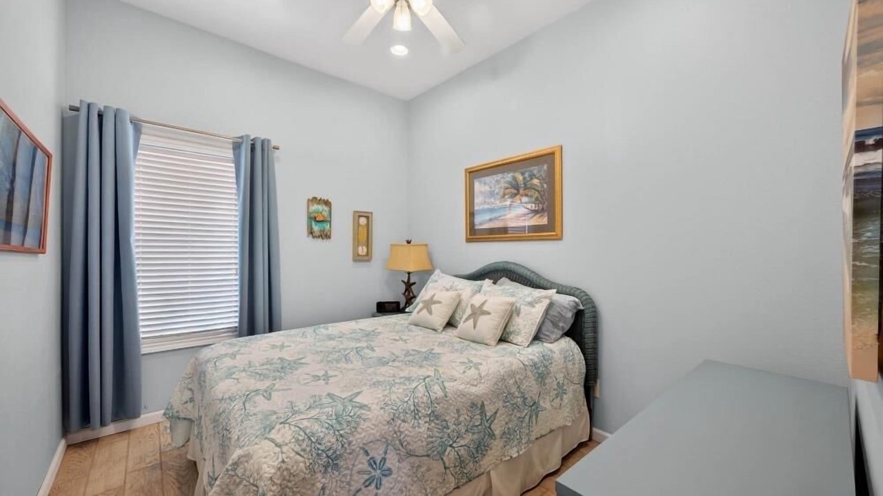 Photo of Bedroom in Galveston